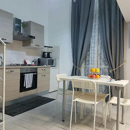 Casa Lucia Bed & Breakfast Наполи Екстериор снимка