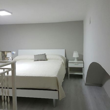 Casa Lucia Bed & Breakfast Наполи Екстериор снимка