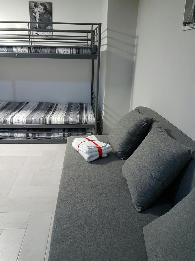 Casa Lucia Bed & Breakfast Наполи Екстериор снимка