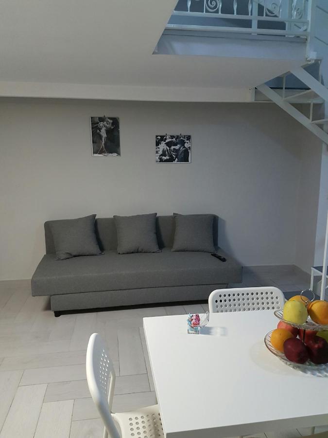 Casa Lucia Bed & Breakfast Наполи Екстериор снимка