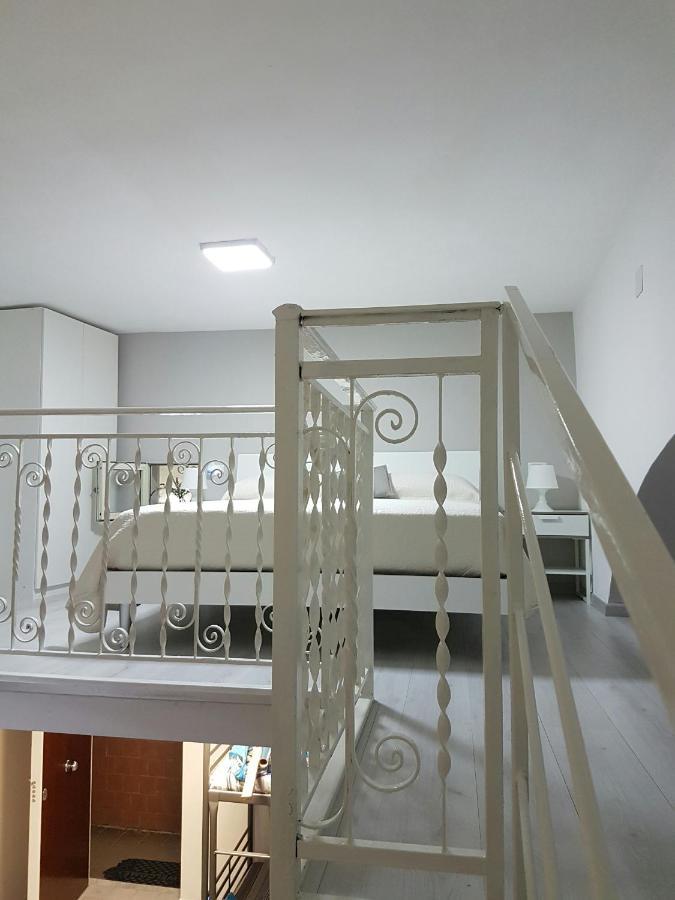 Casa Lucia Bed & Breakfast Наполи Екстериор снимка