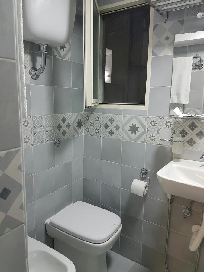 Casa Lucia Bed & Breakfast Наполи Екстериор снимка
